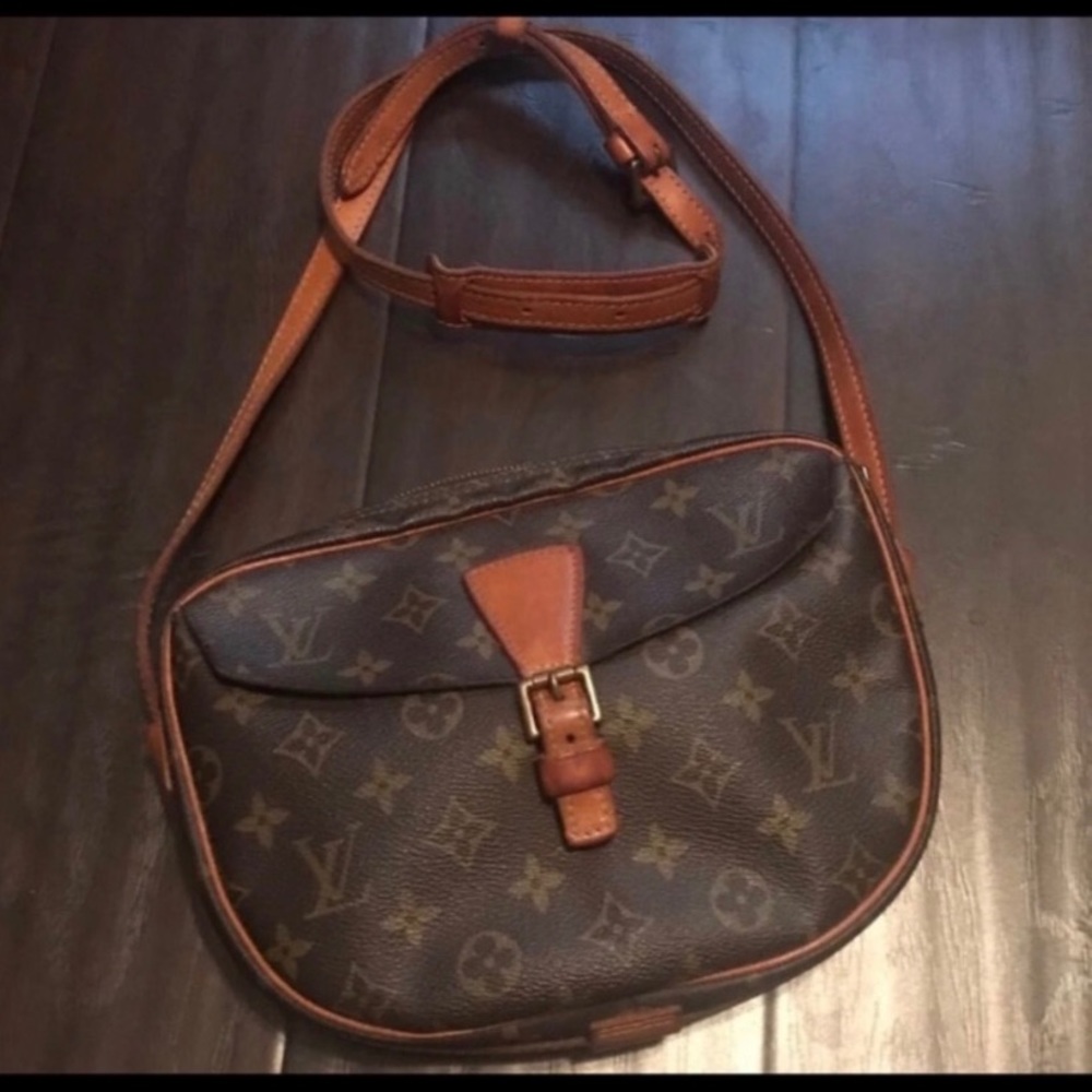 Vintage authentic Louis Vuitton Jeune Fille